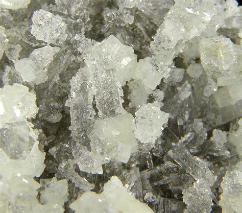 well crystallized quartz.